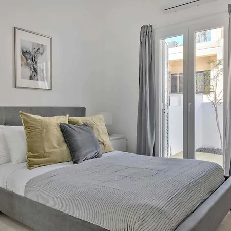 Phaedrus Living: Luxury Faneromeni *