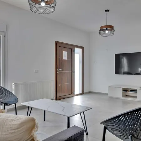 Phaedrus Living: Luxury Faneromeni Lägenhet Larnaca