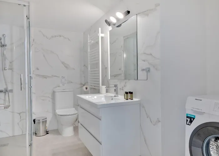 Phaedrus Living: Luxury Faneromeni Larnaka