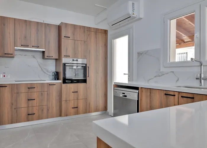 Phaedrus Living: Luxury Faneromeni * Larnaka