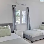Phaedrus Living: Luxury Faneromeni לרנקה