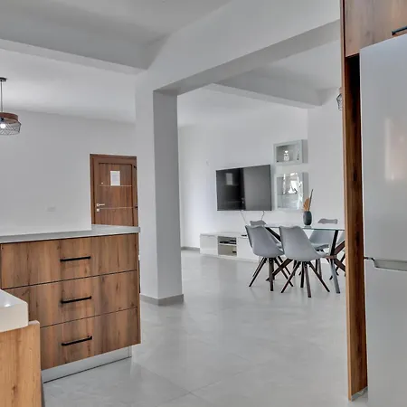 Appartement Phaedrus Living: Luxury Faneromeni Larnaca